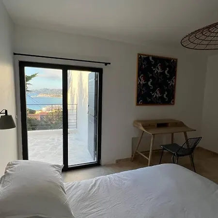 Apartment Maison Piscine Chauffee Vue Le Lavandou